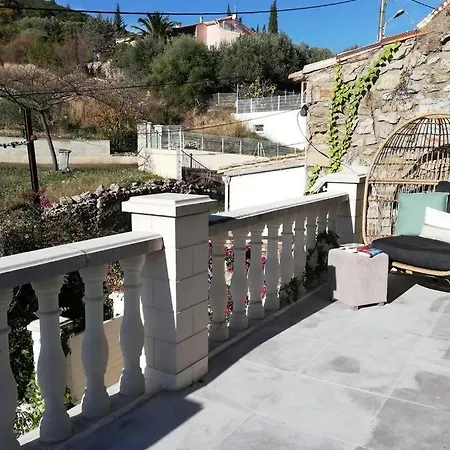 Casa de Férias Maison De Village De Caractere